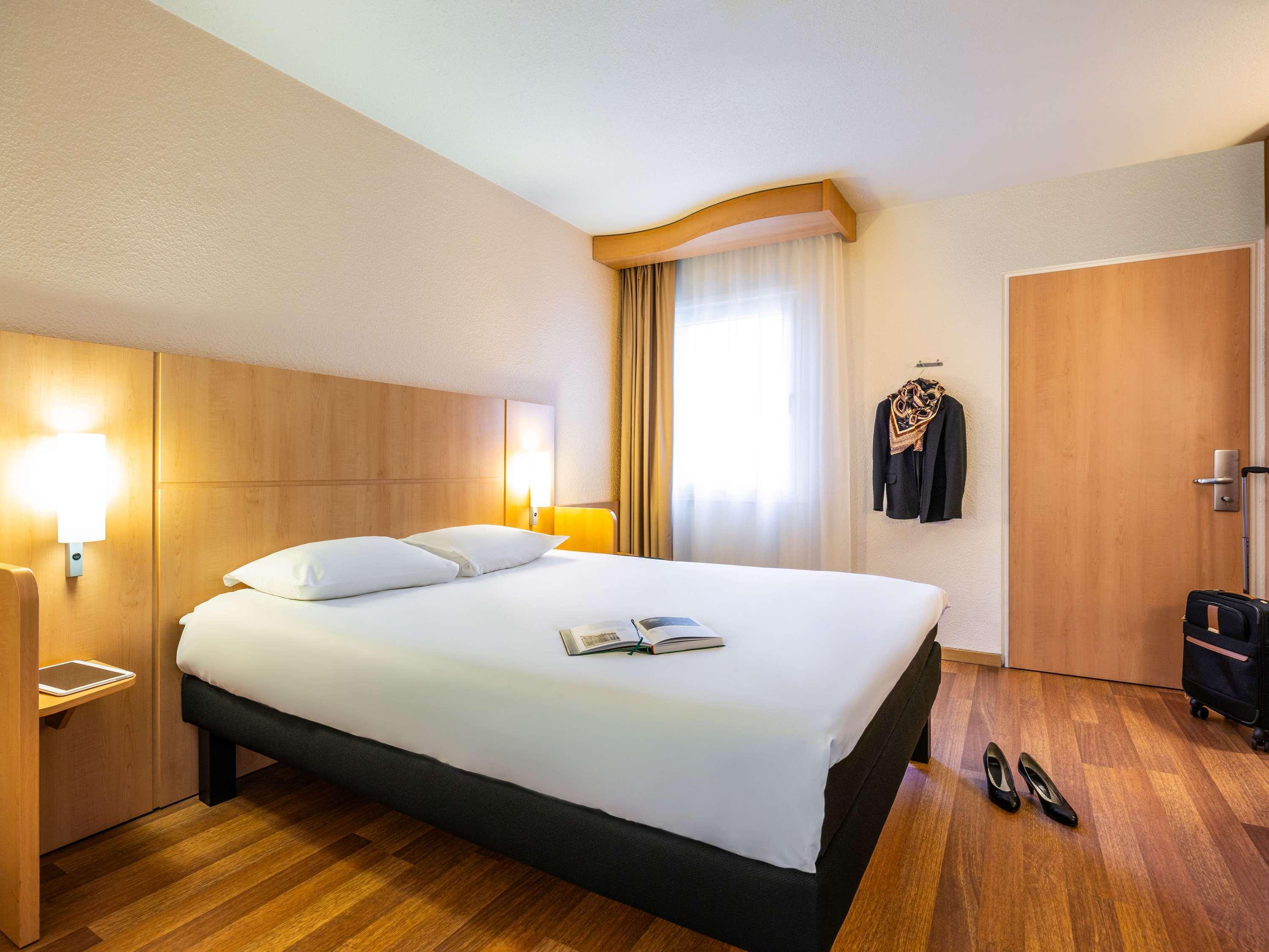 ROOM, DOUBLE BED, ACCESSIBLE