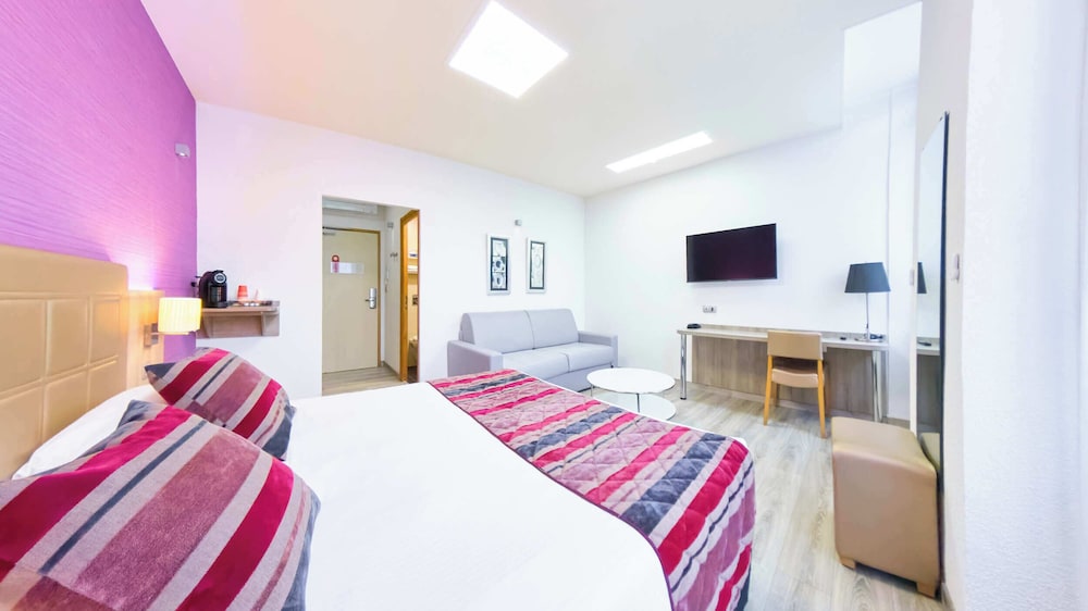 Hotel the Originals Sens Archotel 23/75