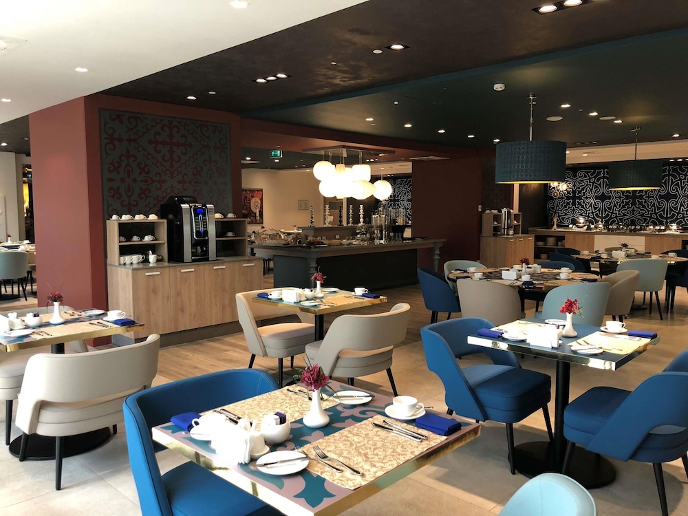 Mercure Almaty City Center 36/49