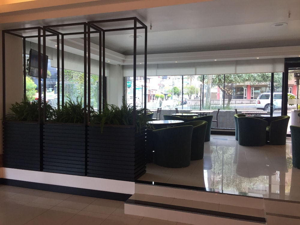 Wyndham Garden Quito 3/80