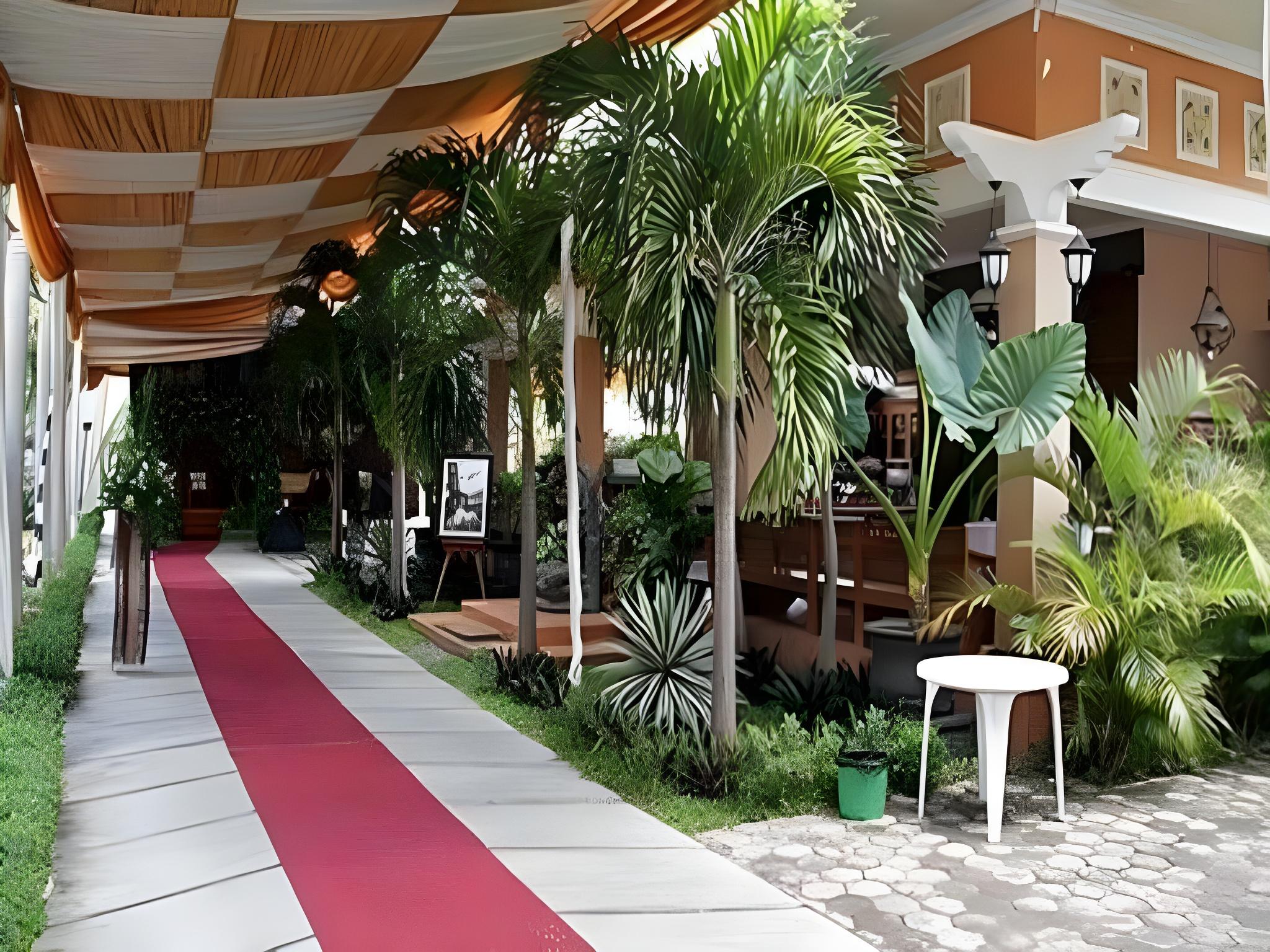 Patria Garden Hotel 16/17