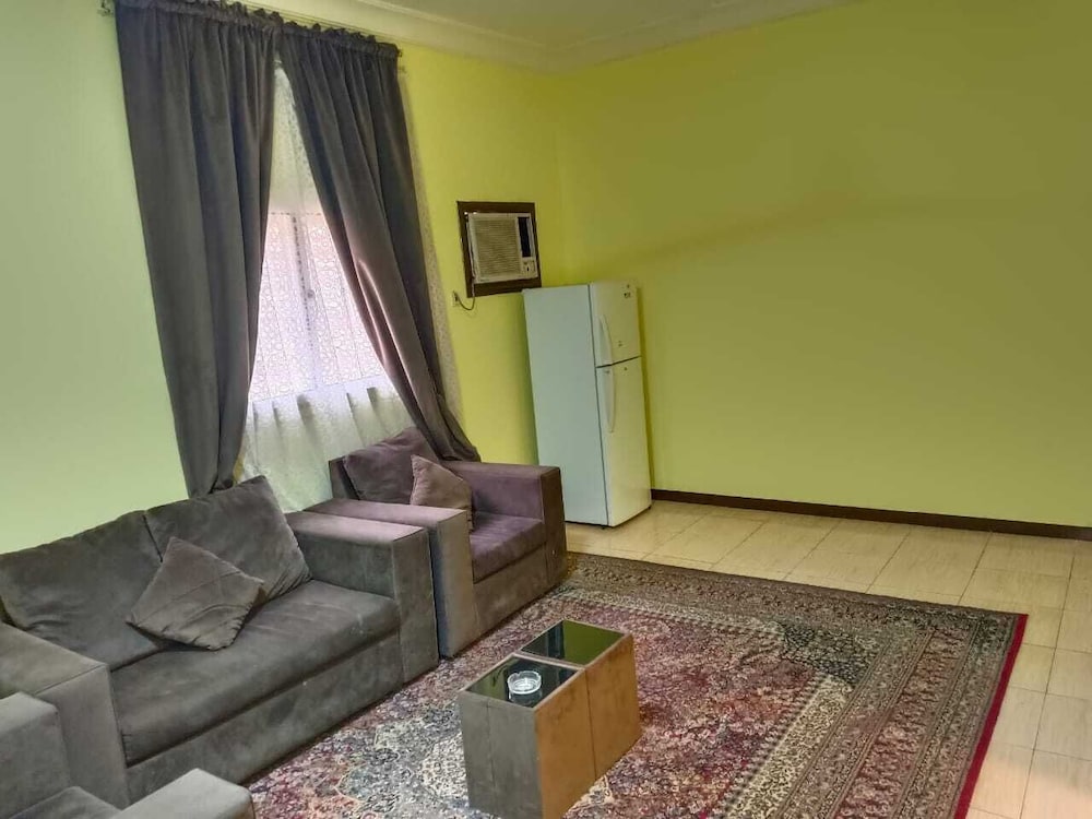 العييري للوحدات السكنية المفروشة - تبوك 4(Al Eairy Furnished Apartments - Tabuk 2) 24/28