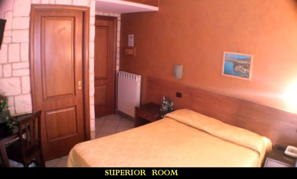 Hotel Ginevra 24/71