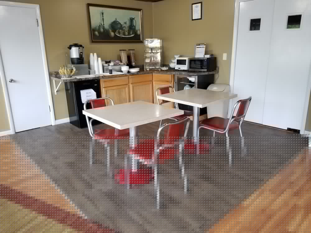 Hillcrest Motel 22/28
