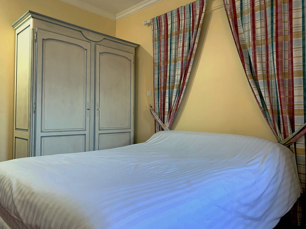 Hotel Causse Comtal 13/84