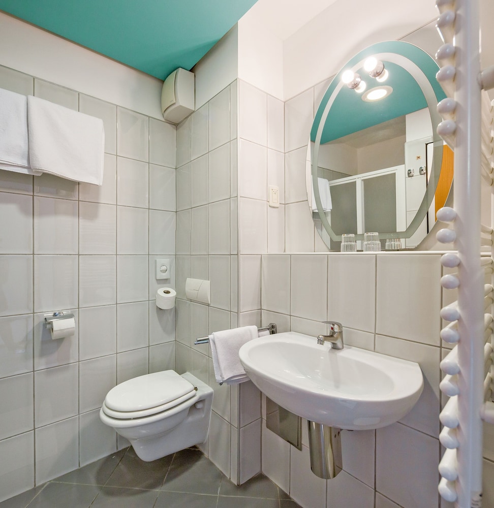 Bretanide Sport Wellness Resort 48/50