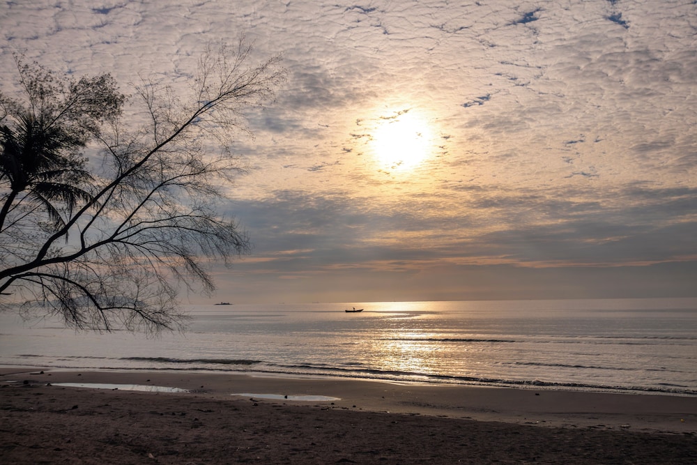 Adena Beach Resort 63/74