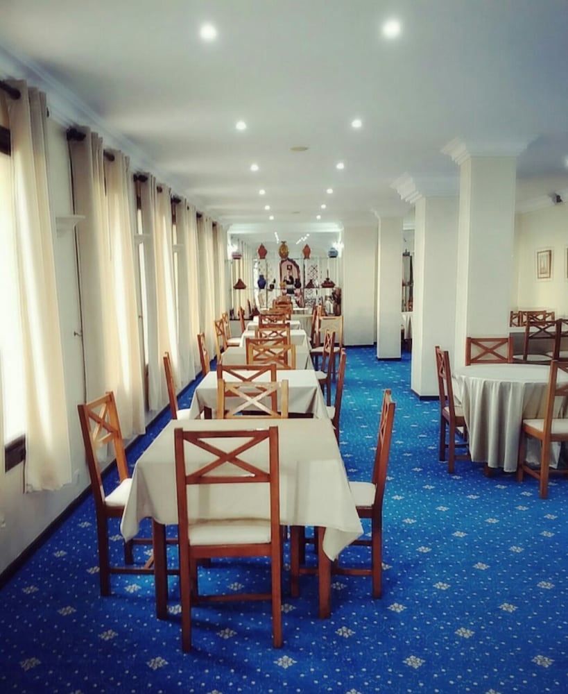 Hotel Zelis 35/37