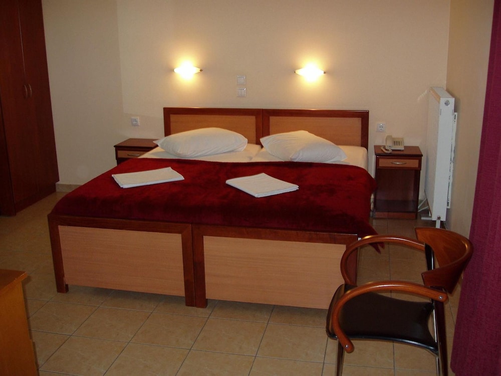 Faros 1 Hotel 25/67