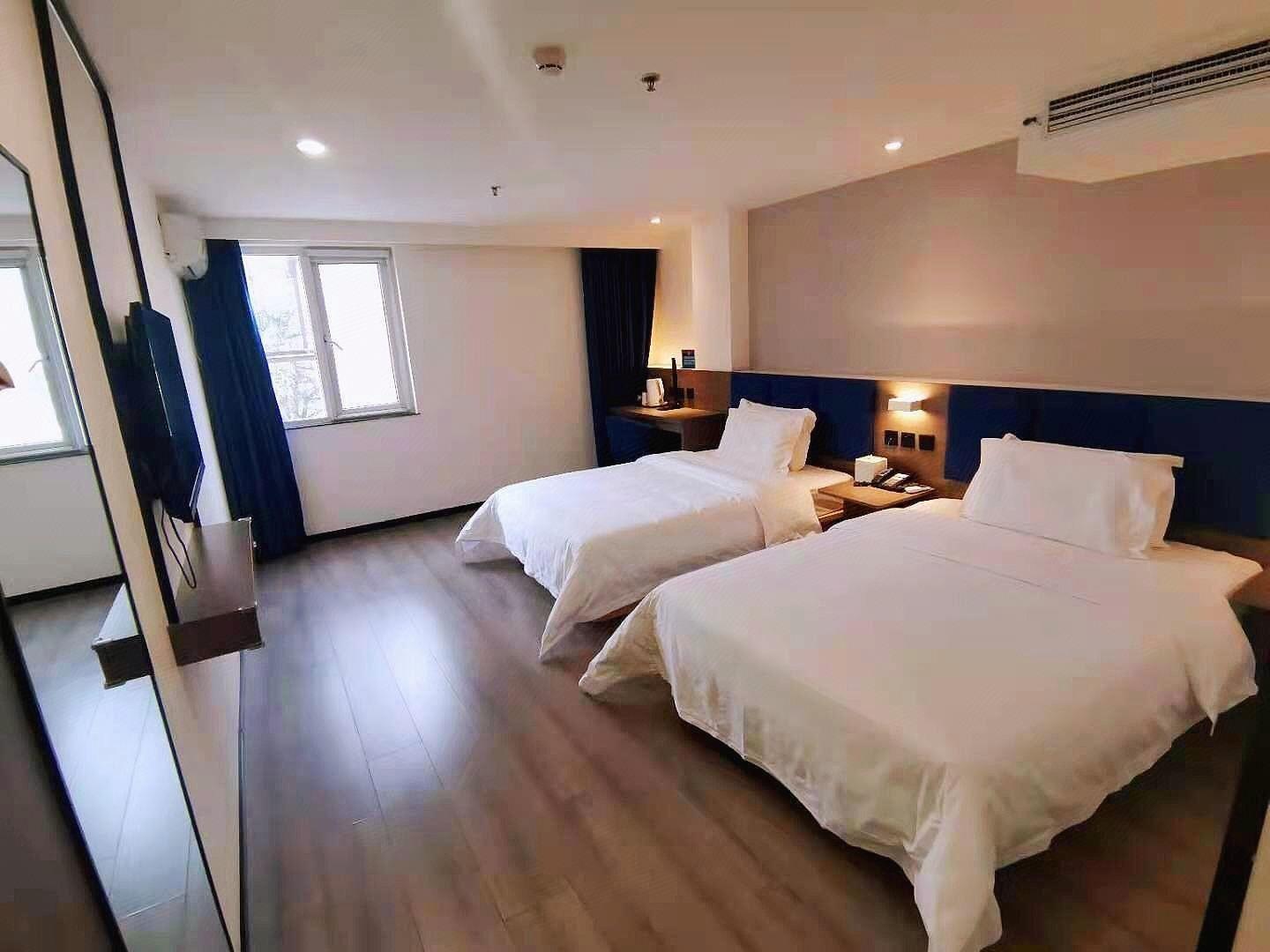 7 days superior hotel (Beijing Sanlitun Tuanjiehu metro station store) 3/11
