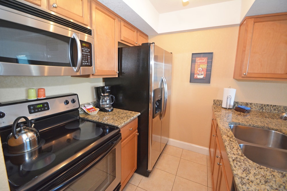Westwinds Waterfront Resort 30/34