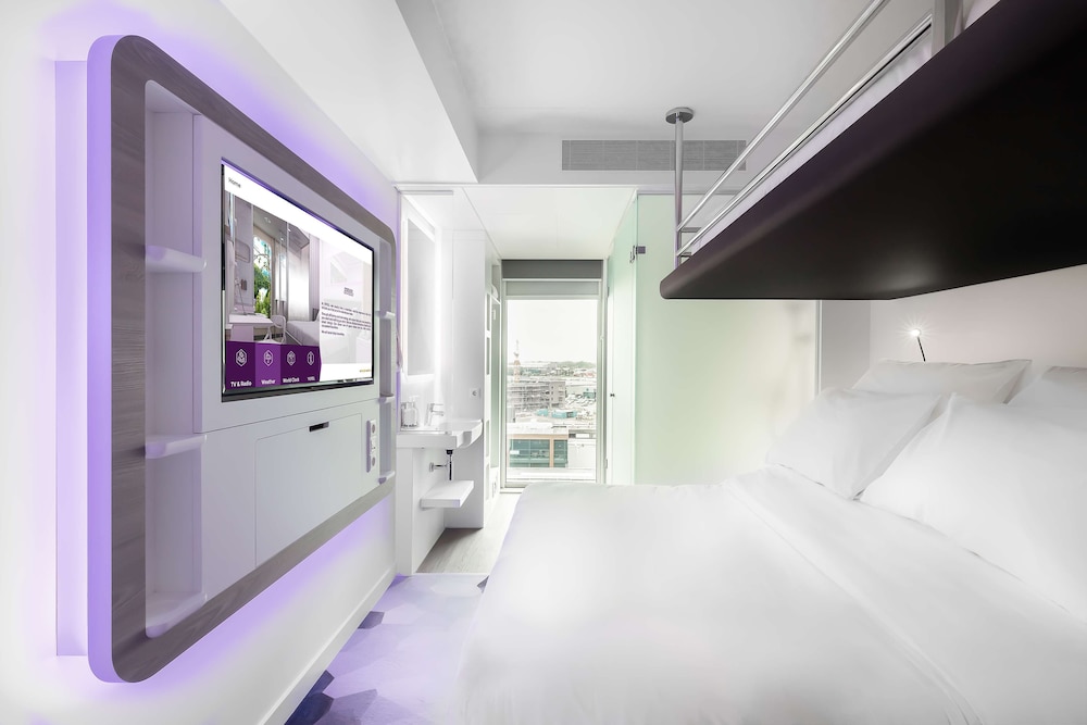 YOTEL Amsterdam, Select by Hilton 20/42