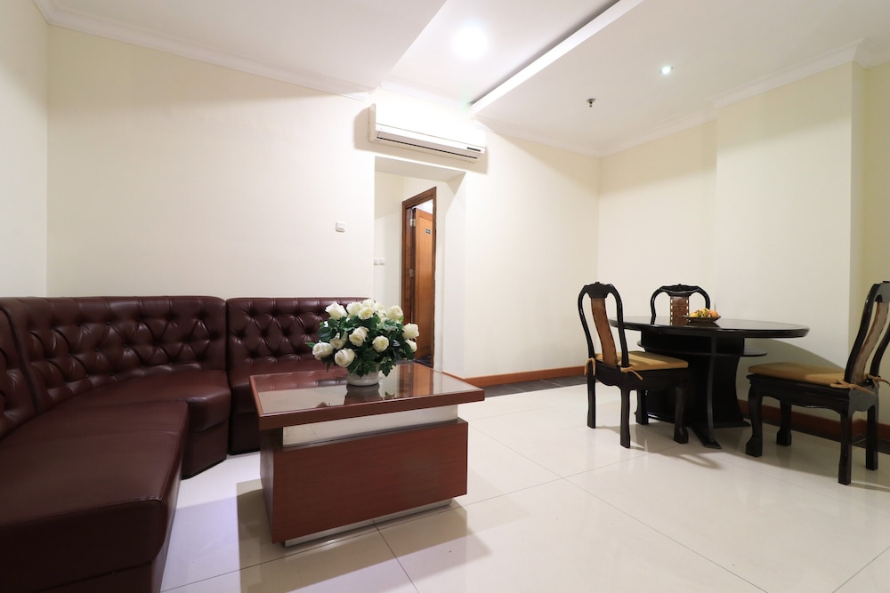 Coin S Hotel 75/96