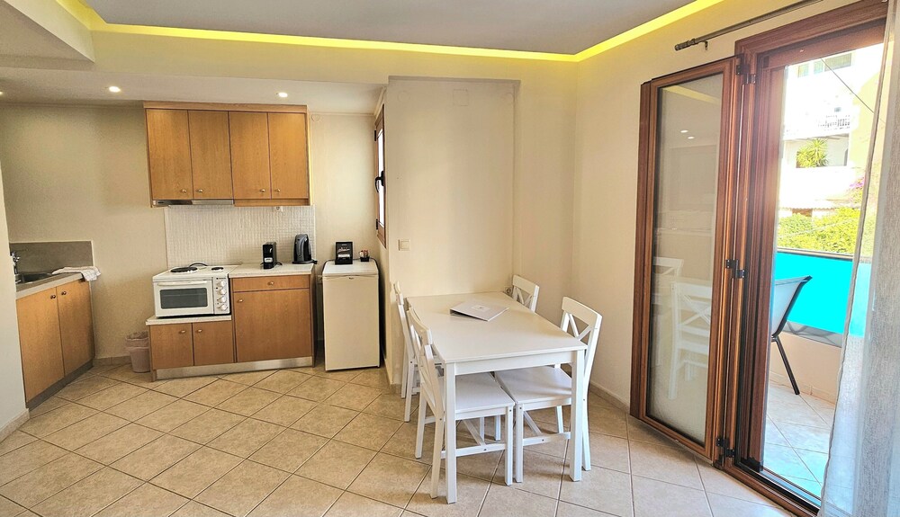 Minos Boutique Hotel 19/50