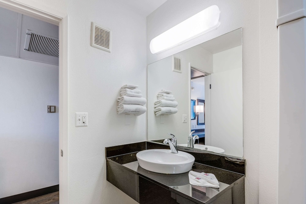 Motel6 Winnemucca, NV 33/60