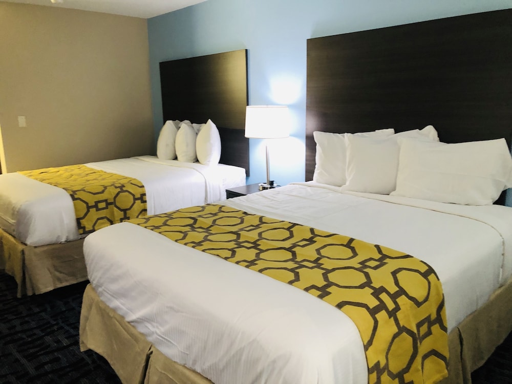 Baymont By Wyndham Joliet 18/50