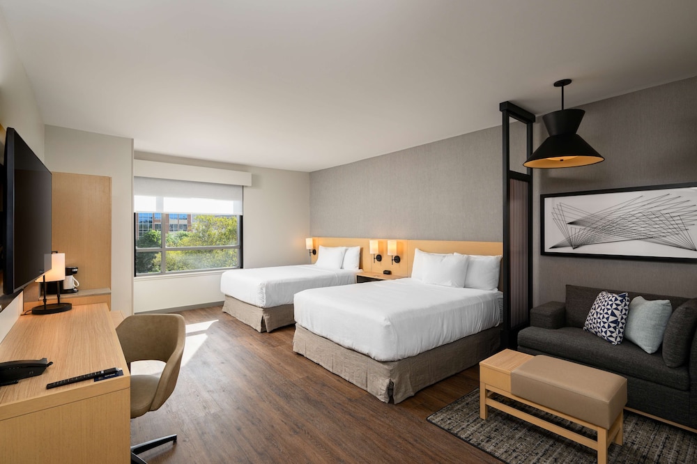 STANDARD, 2 QUEEN BEDS, ACCESSIBLE
