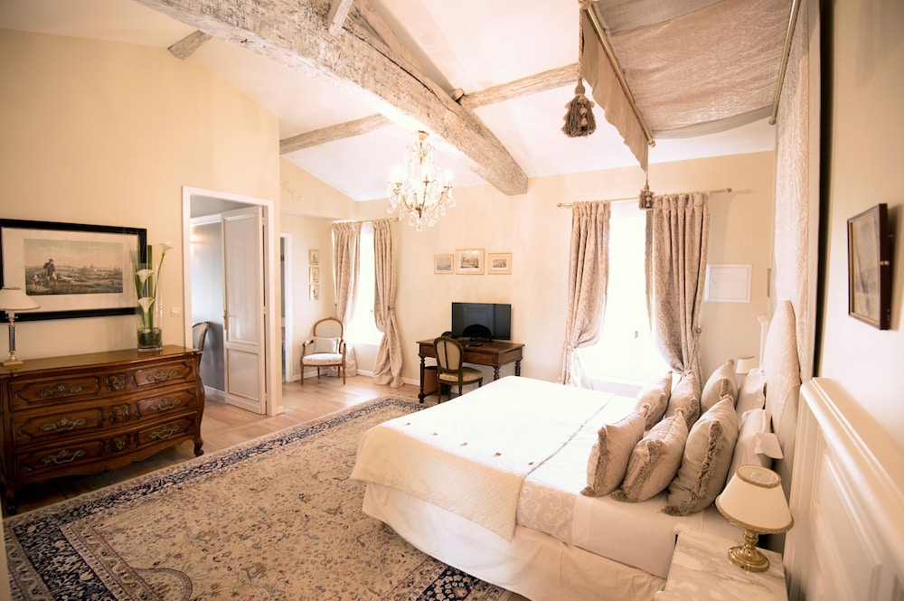 Chateau De Lantic 30/66