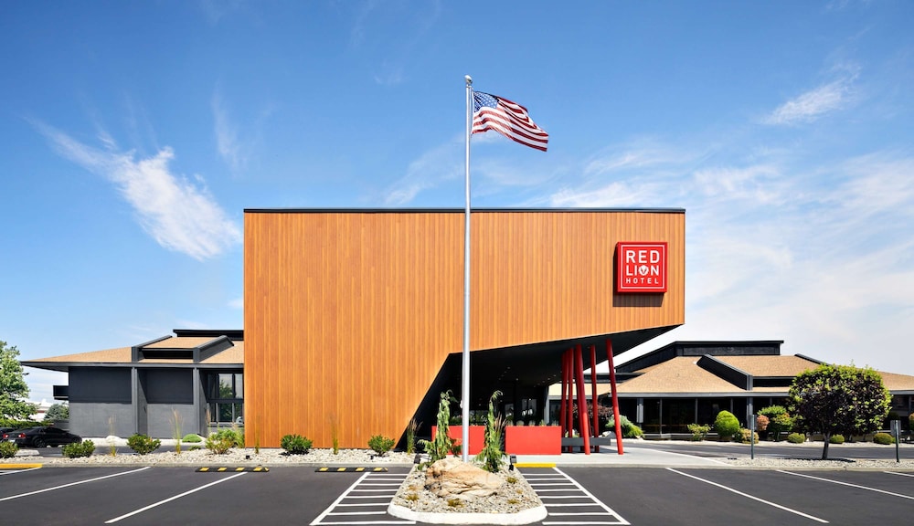 Red Lion Hotel Wenatchee City Center 26/28