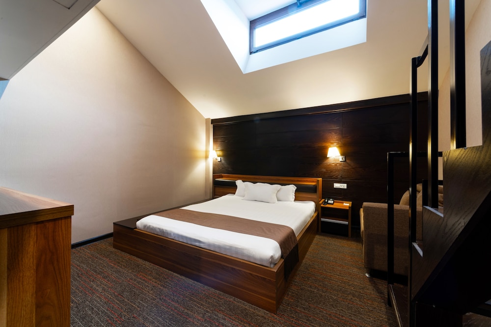 Bass Boutique Hotel 12/55
