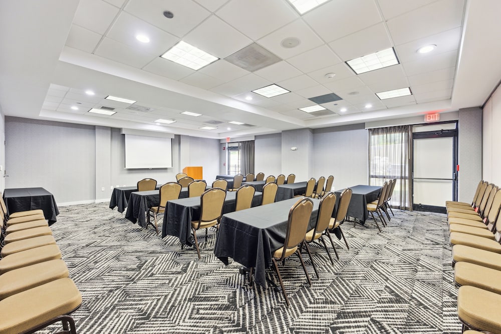 Hyatt Place San Antonio - Northwest/Medical Center 69/76