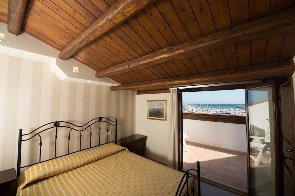 Hotel Aliai 35/60