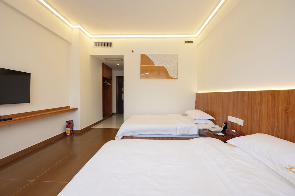 Pazhou Hotel 19/71