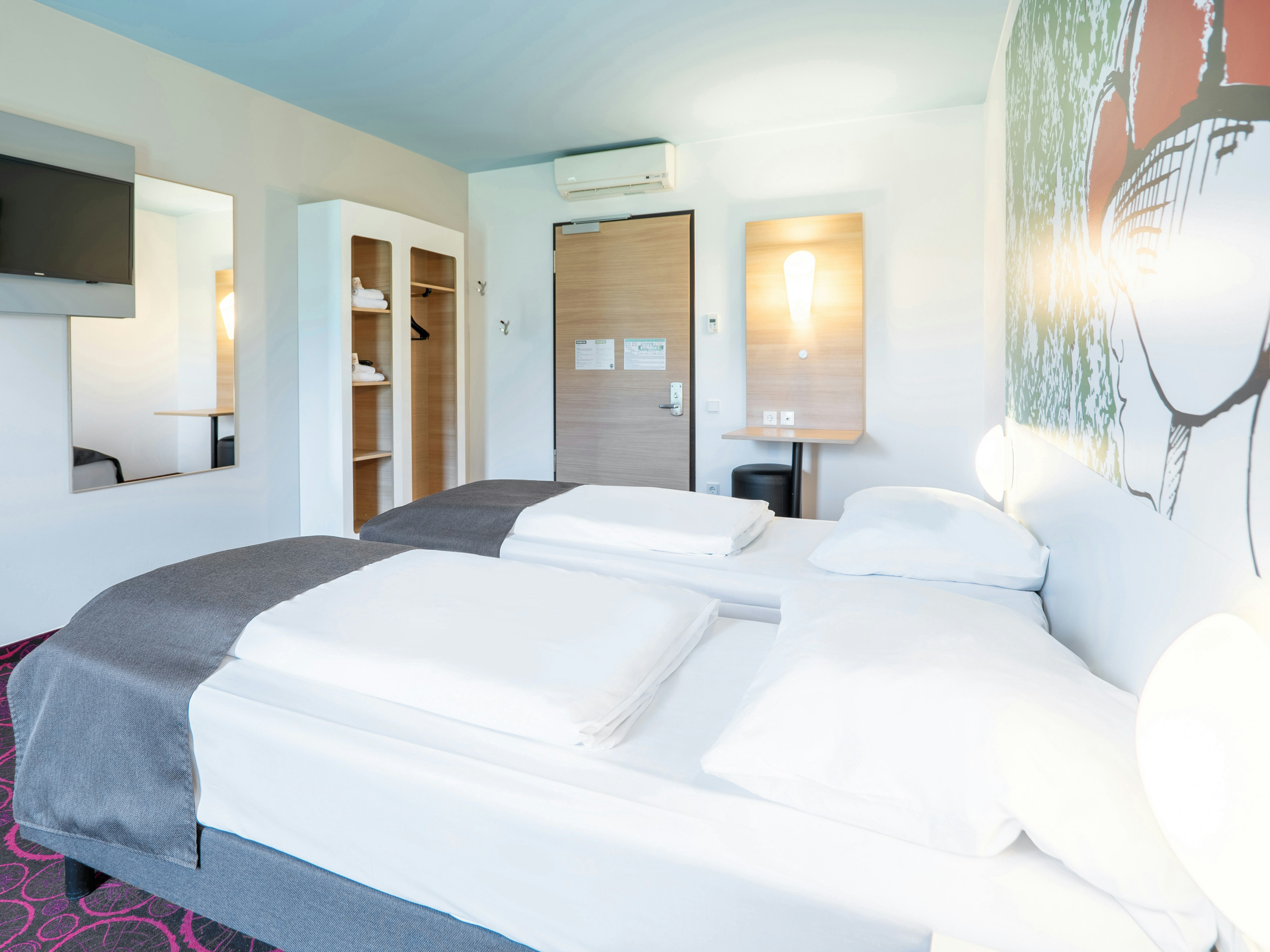 B&B Hotel Offenburg 8/30