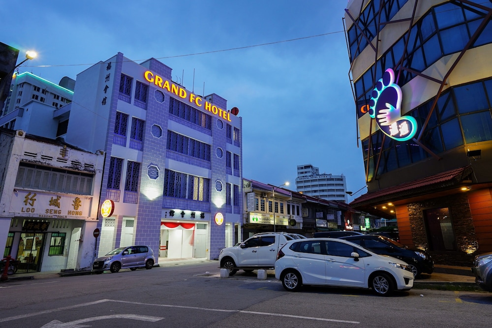 Grand Fc Hotel 8/35