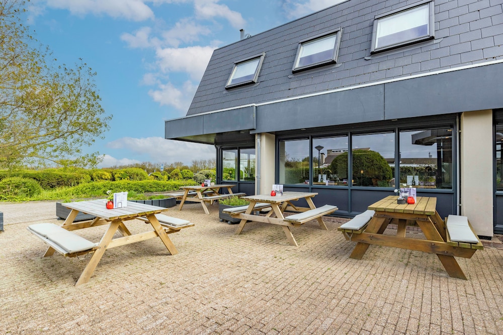 Fletcher Zuiderduin Beachhotel 41/48