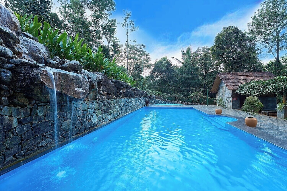 BANASURA HILL RESORT 47/50