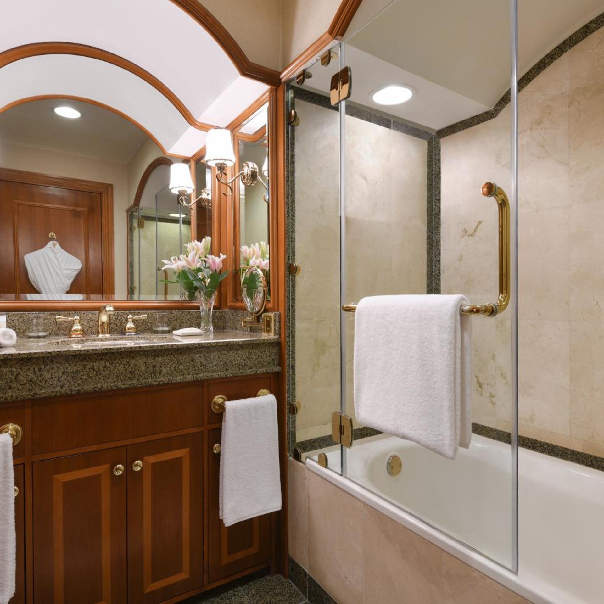 جناح جونيور، Al Aziziyah Boutique Hotel 3/6
