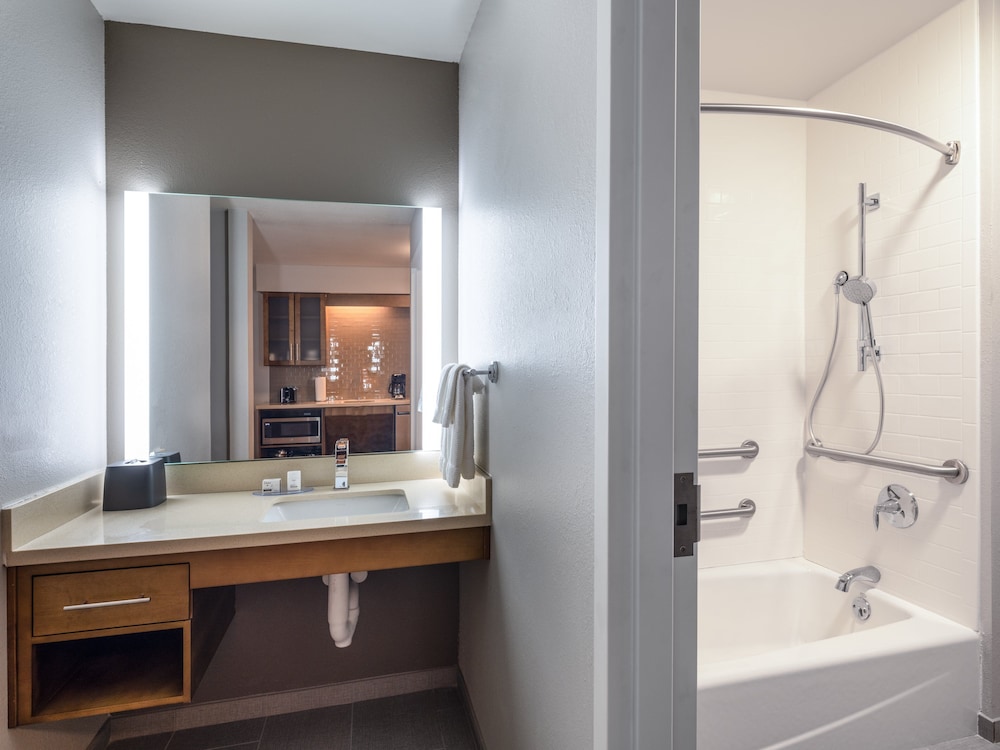 Staybridge Suites Sioux City Southeast 18/52