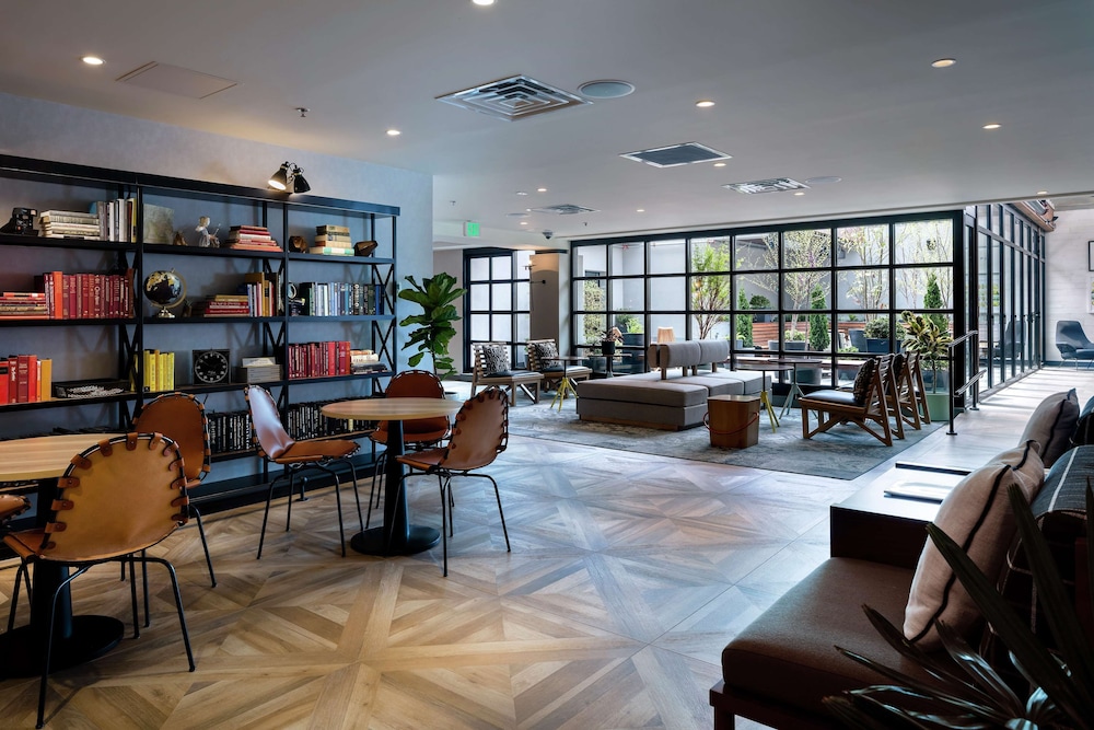 Freepoint Hotel Cambridge, Tapestry Collection By Hilton 46/59