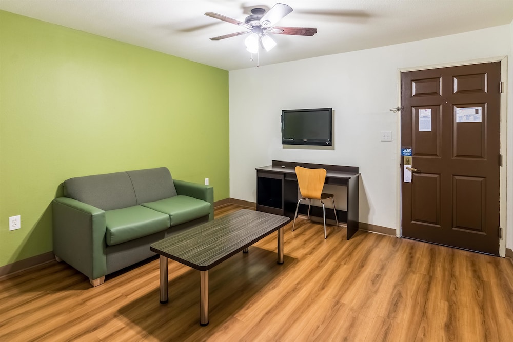 Motel6 North Richland Hills, TX - NE Fort Worth 29/42