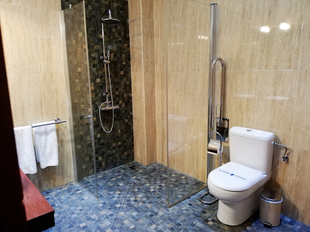 LB Lebrija Hotel & Terrace 12/65