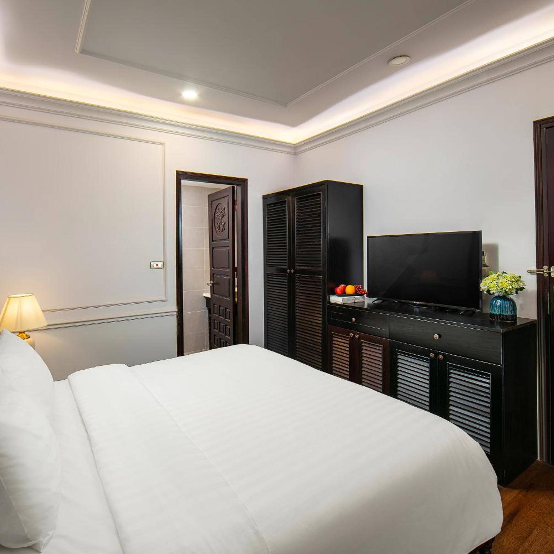 Artisan Boutique Hotel 12/38