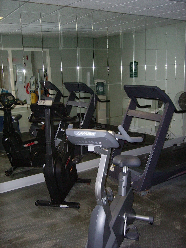 Holiday Inn Express Dryden 30/57