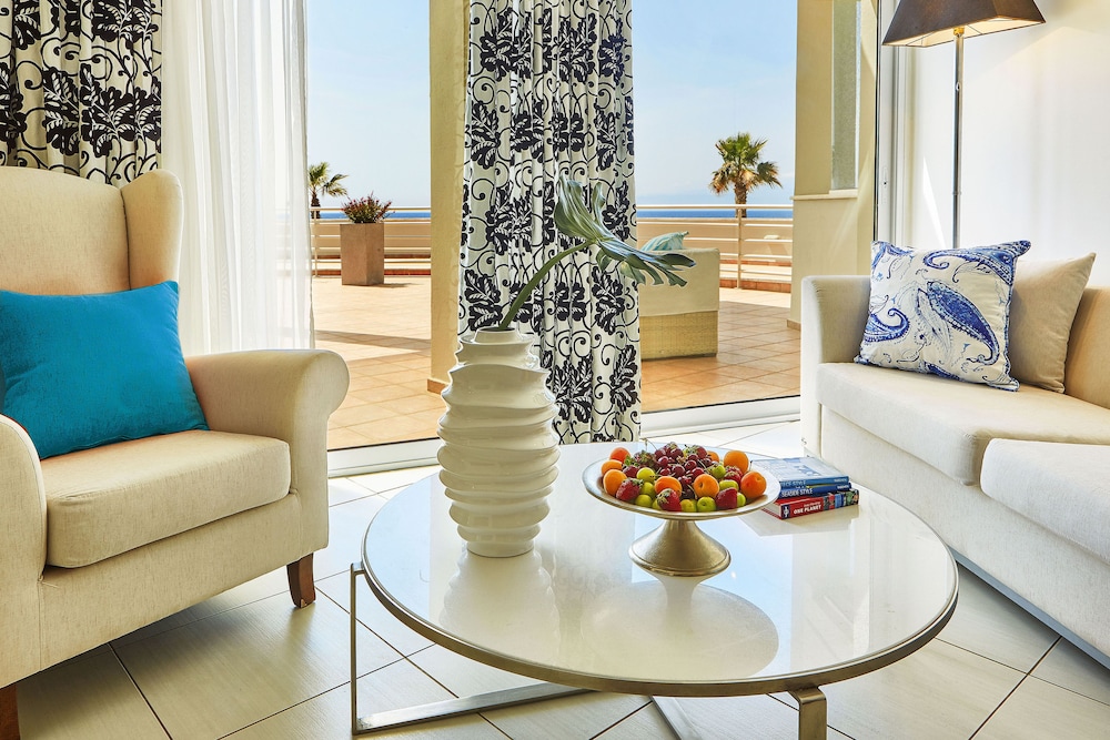 Ilio Mare Beach Hotel by GHH 46/75