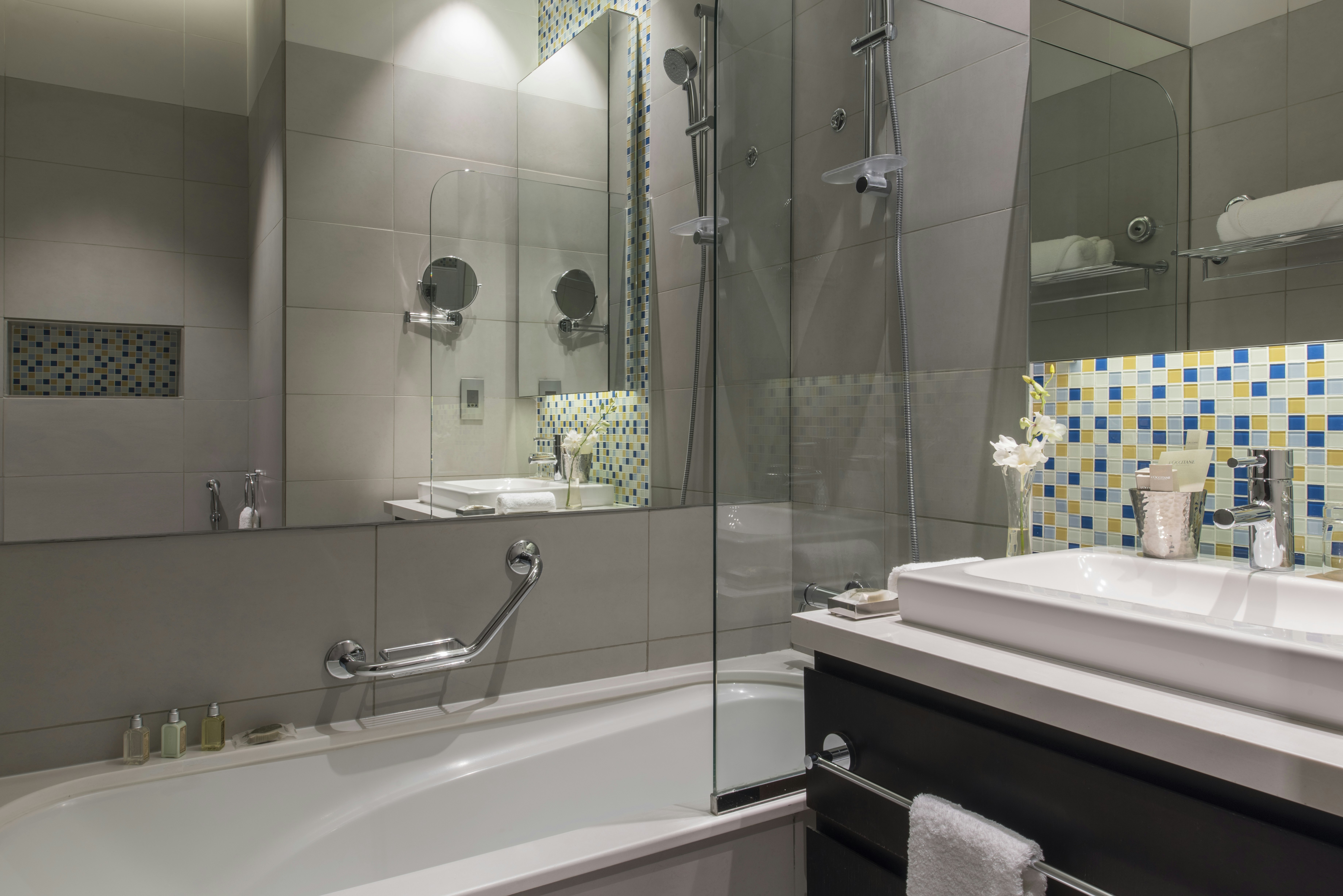Fraser Suites Riyadh 73/77