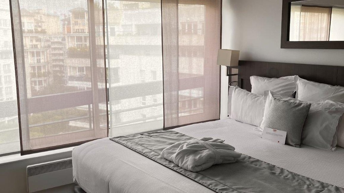 RESIDHOME COURBEVOIE LA DEFENSE 9/56