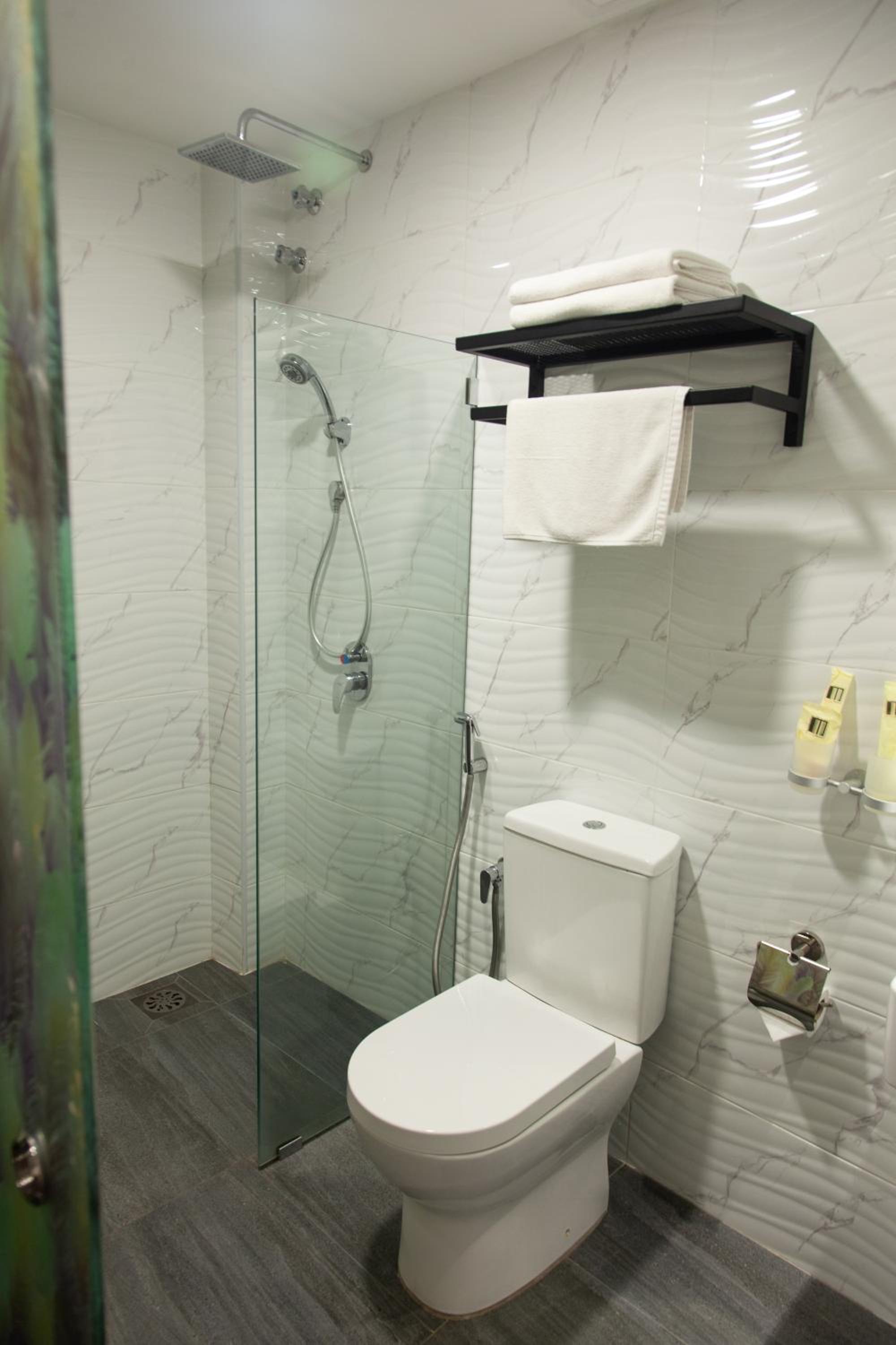 M Design Hotel Taman Pertama 46/50