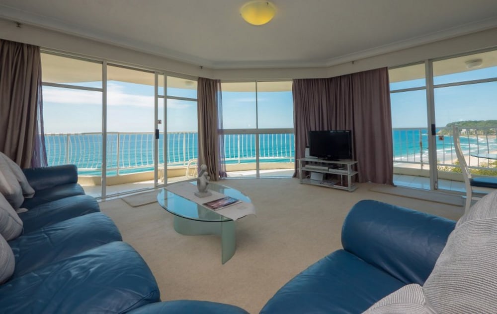 Burleigh Surf Apartments 57/77