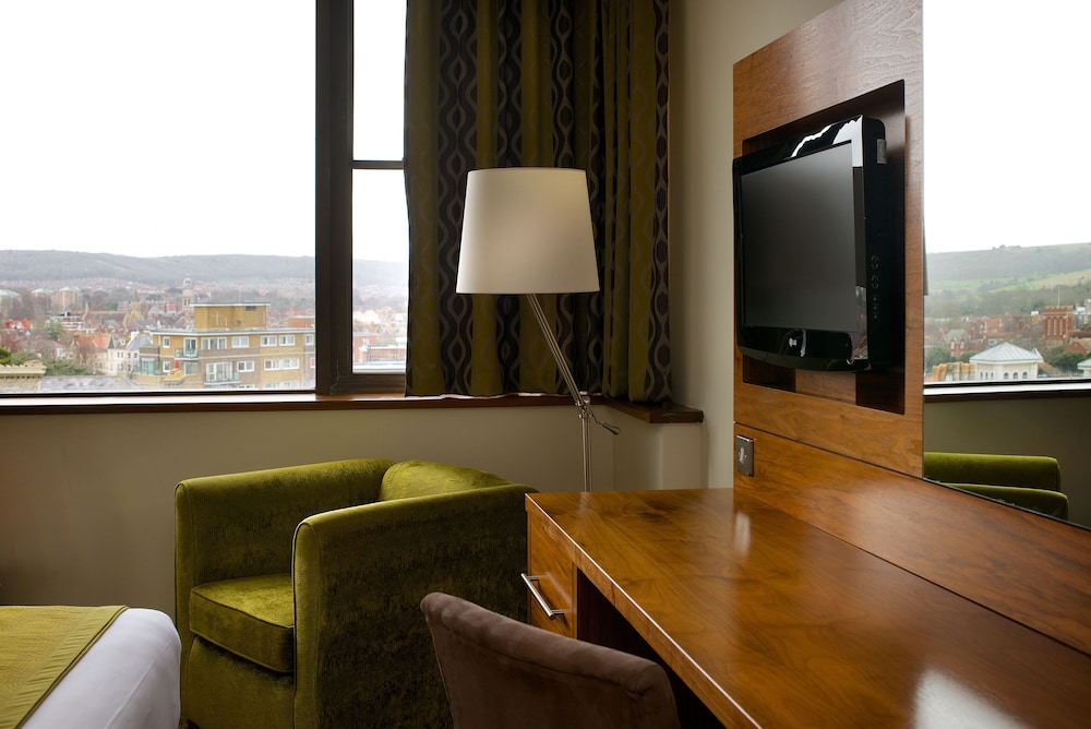 The View Hotel 40/65