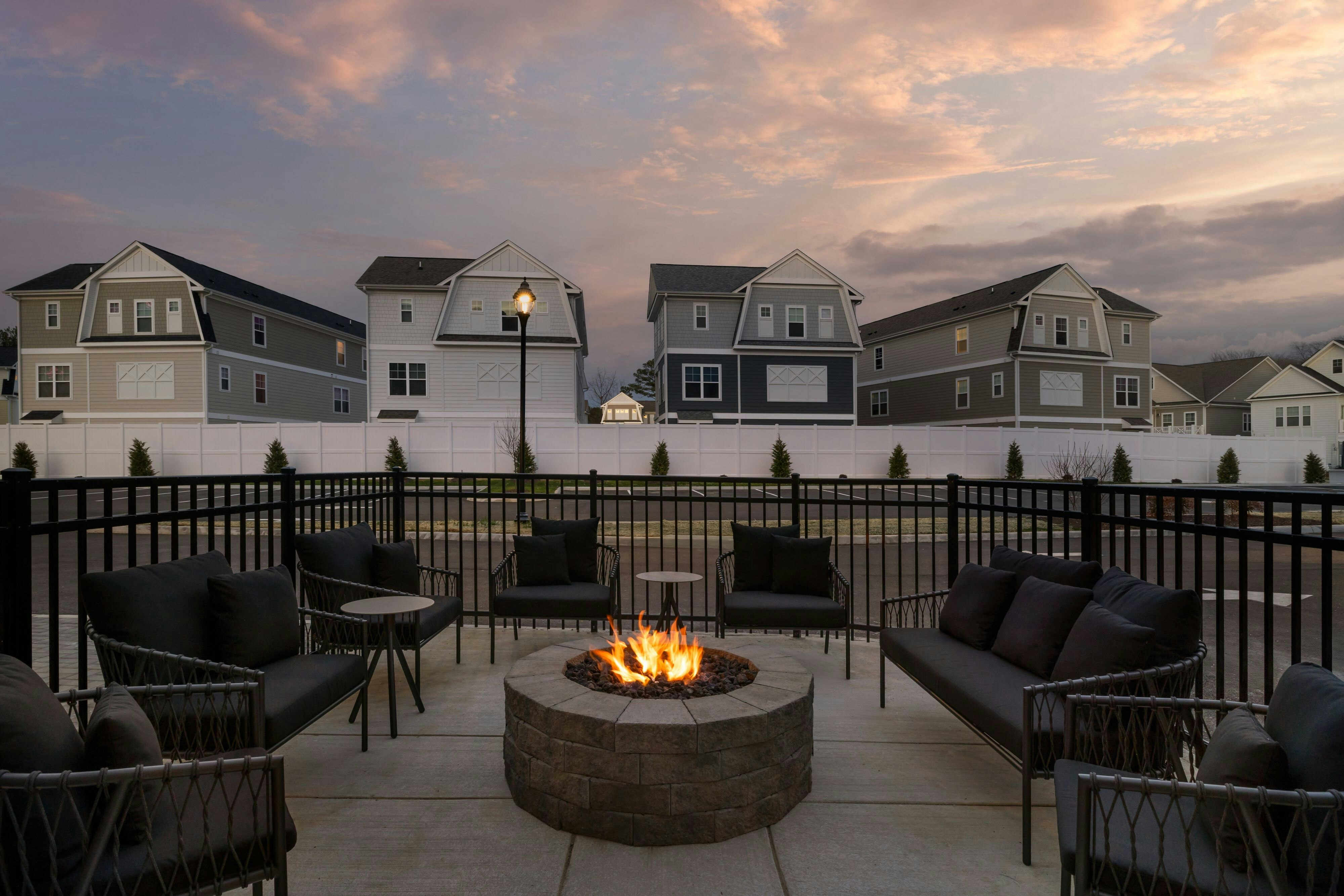 Towneplace Suites By Marriott Newport News Airport 15/17