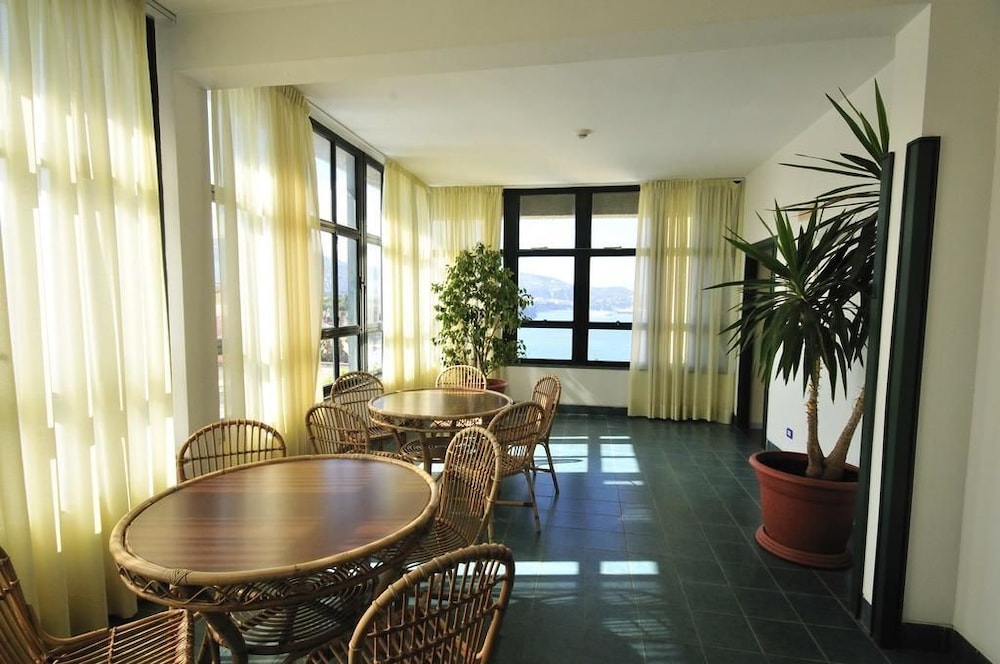 Panorama Palace 15/25