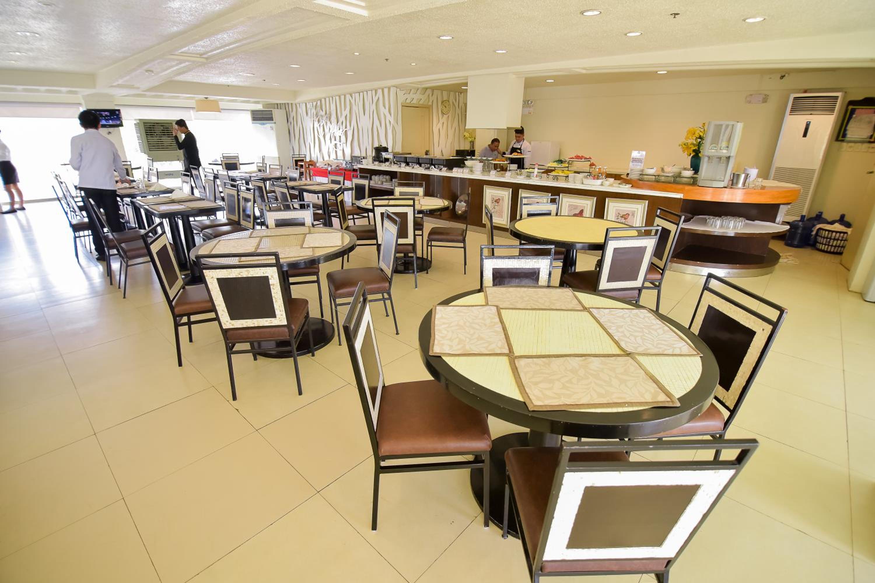 Hotel Tavern Surigao 41/57