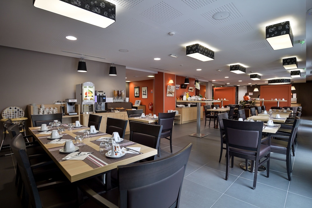 Apparthotel Privilodges Carre de Jaude Clermont Ferrand 49/60