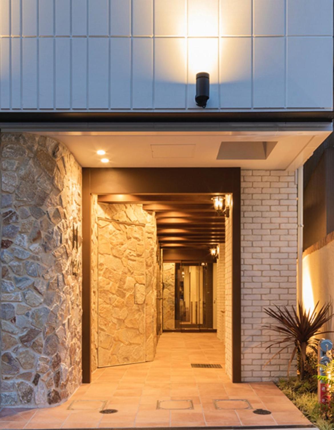 Asta Hotel 6/41