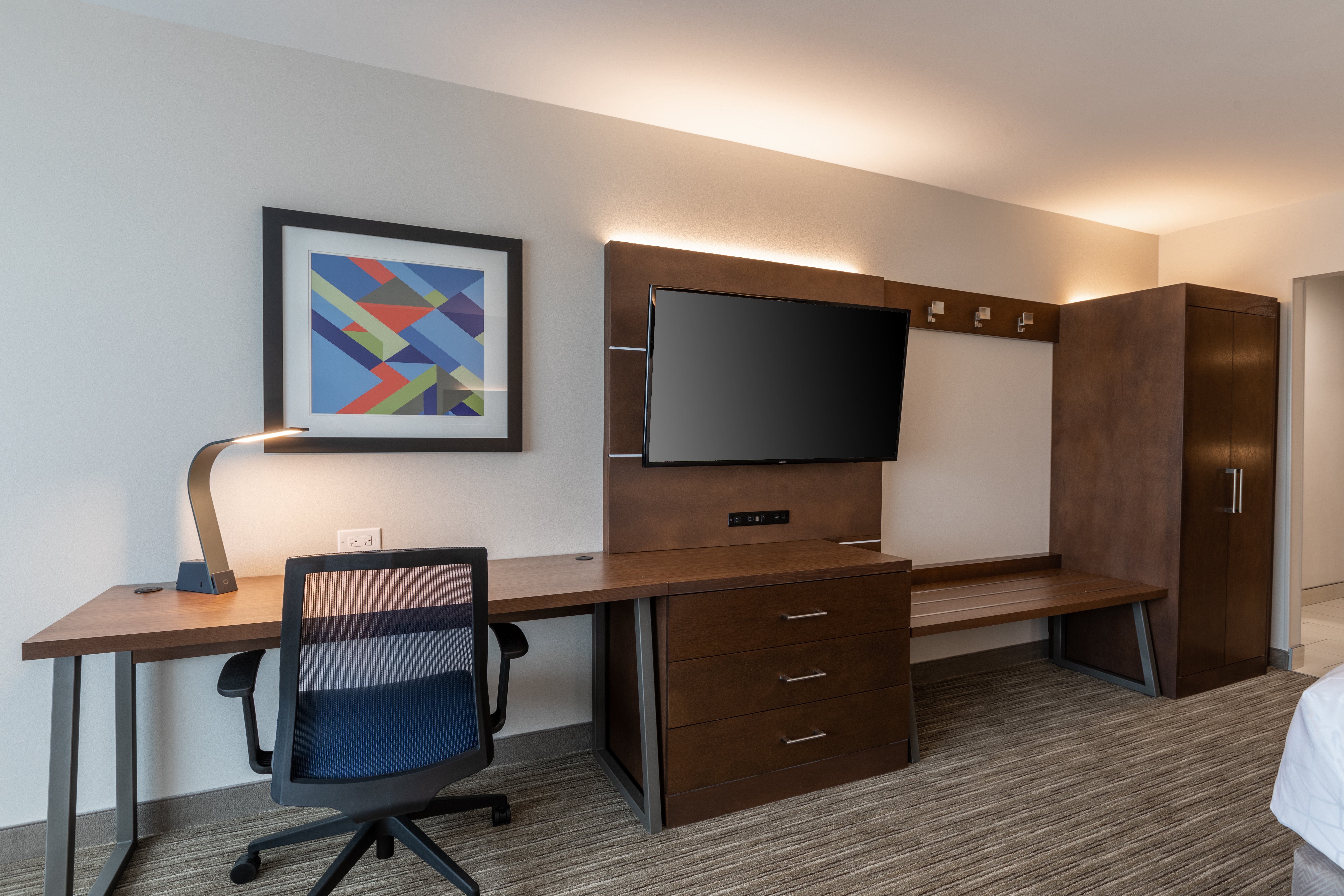 Holiday Inn Express Suites Gainesville Lake Lanier Area 55/59